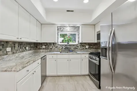 4404 Giant Oak Drive Mchenry IL 60051