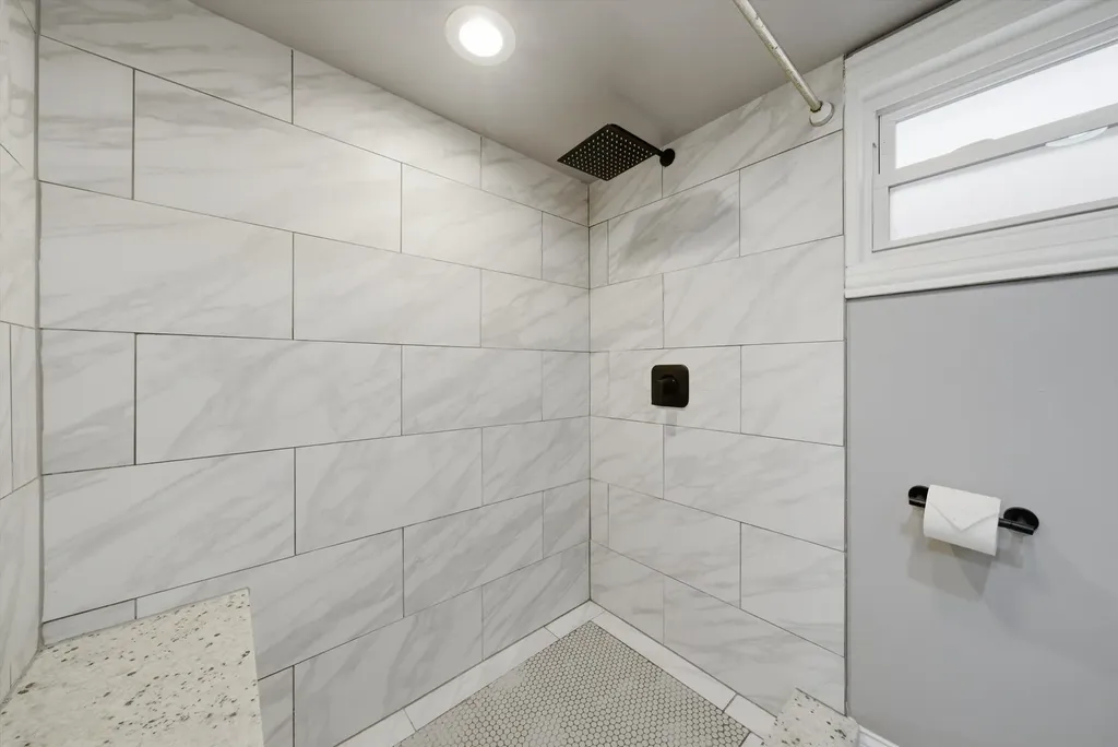 6153 West 63rd Street Chicago IL 60638