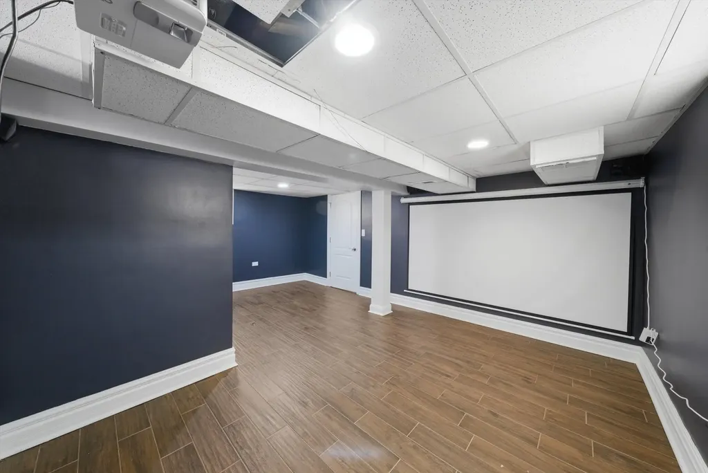 6153 West 63rd Street Chicago IL 60638