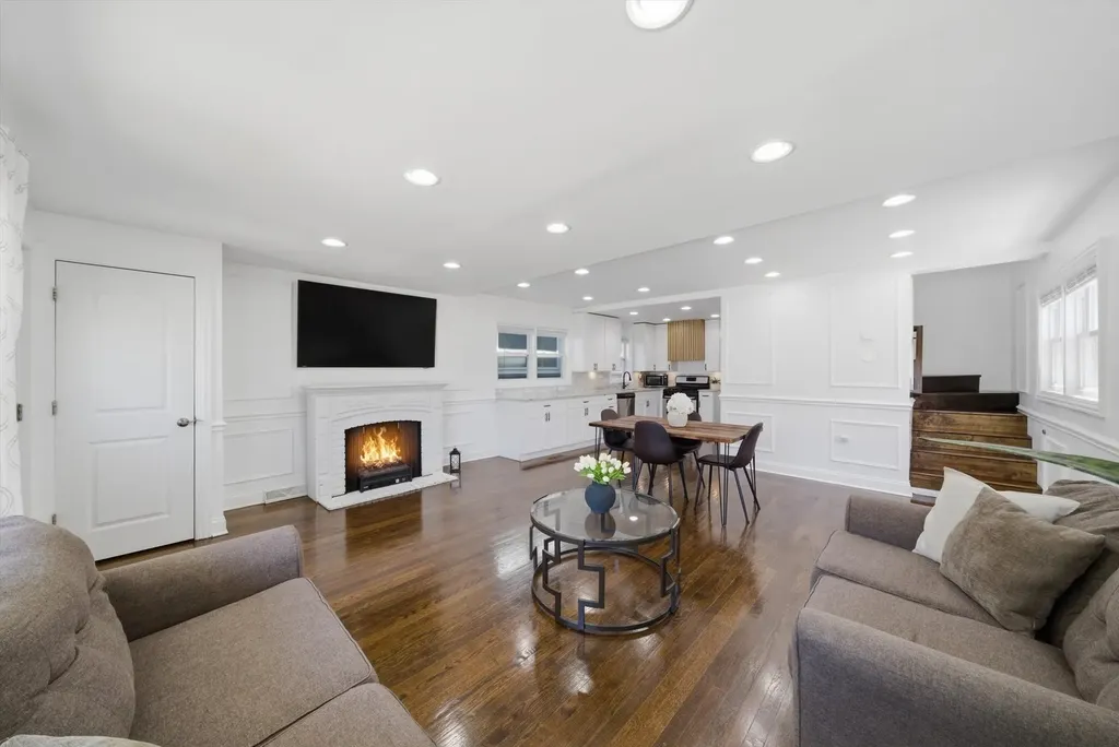 6153 West 63rd Street Chicago IL 60638
