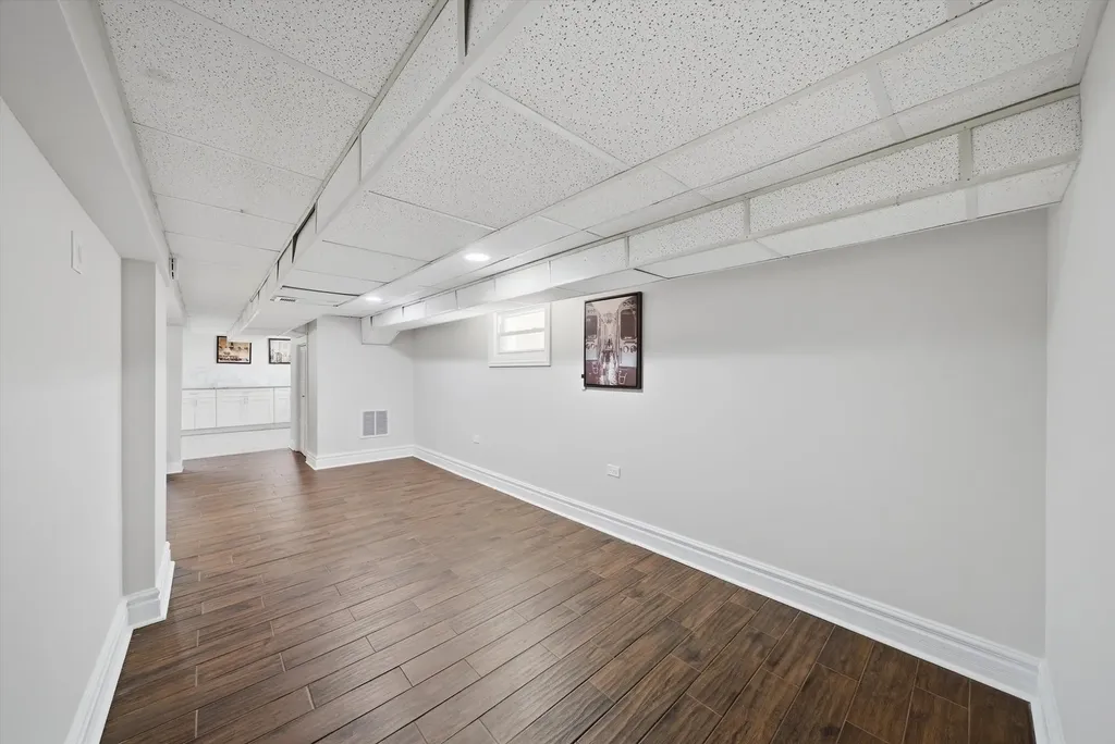 6153 West 63rd Street Chicago IL 60638
