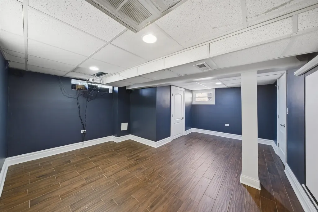 6153 West 63rd Street Chicago IL 60638