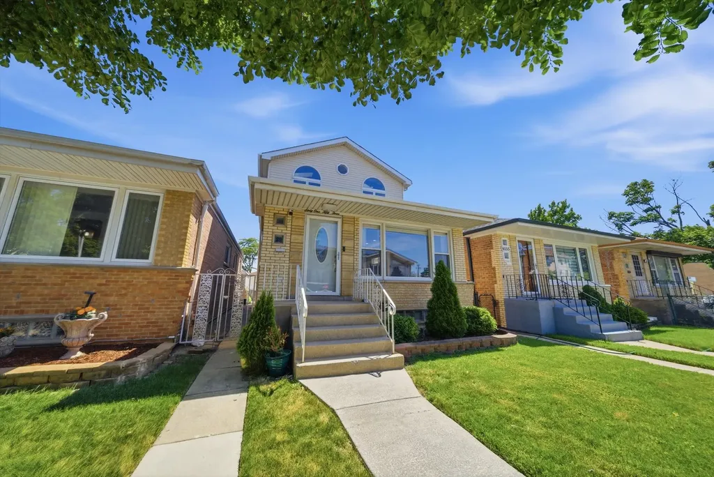 6153 West 63rd Street Chicago IL 60638