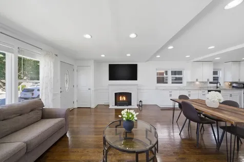 6153 West 63rd Street Chicago IL 60638