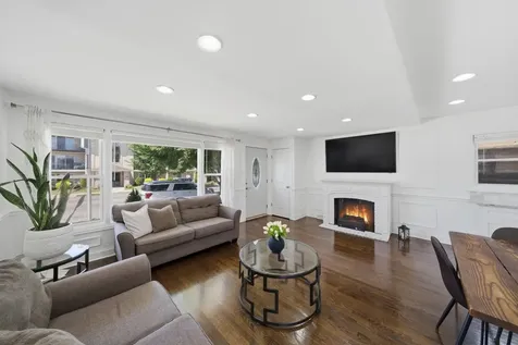 6153 West 63rd Street Chicago IL 60638