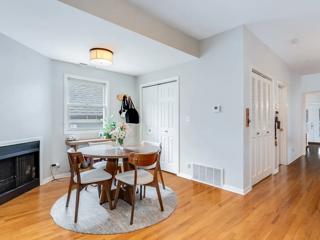 1628 North Bell Avenue Chicago IL 60647