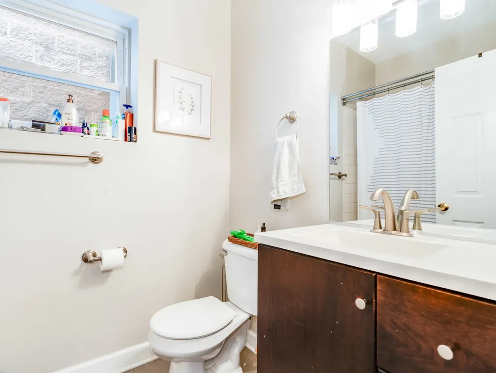 1628 North Bell Avenue Chicago IL 60647