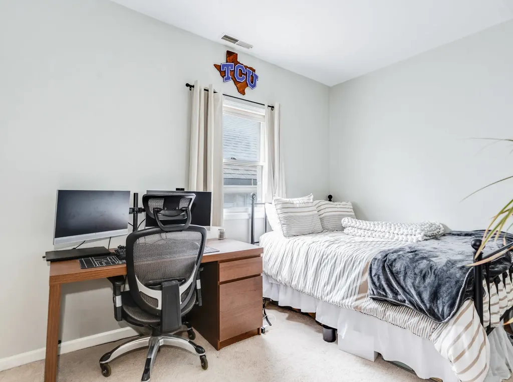1628 North Bell Avenue Chicago IL 60647