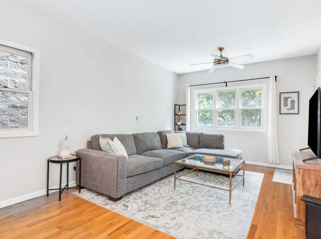 1628 North Bell Avenue Chicago IL 60647