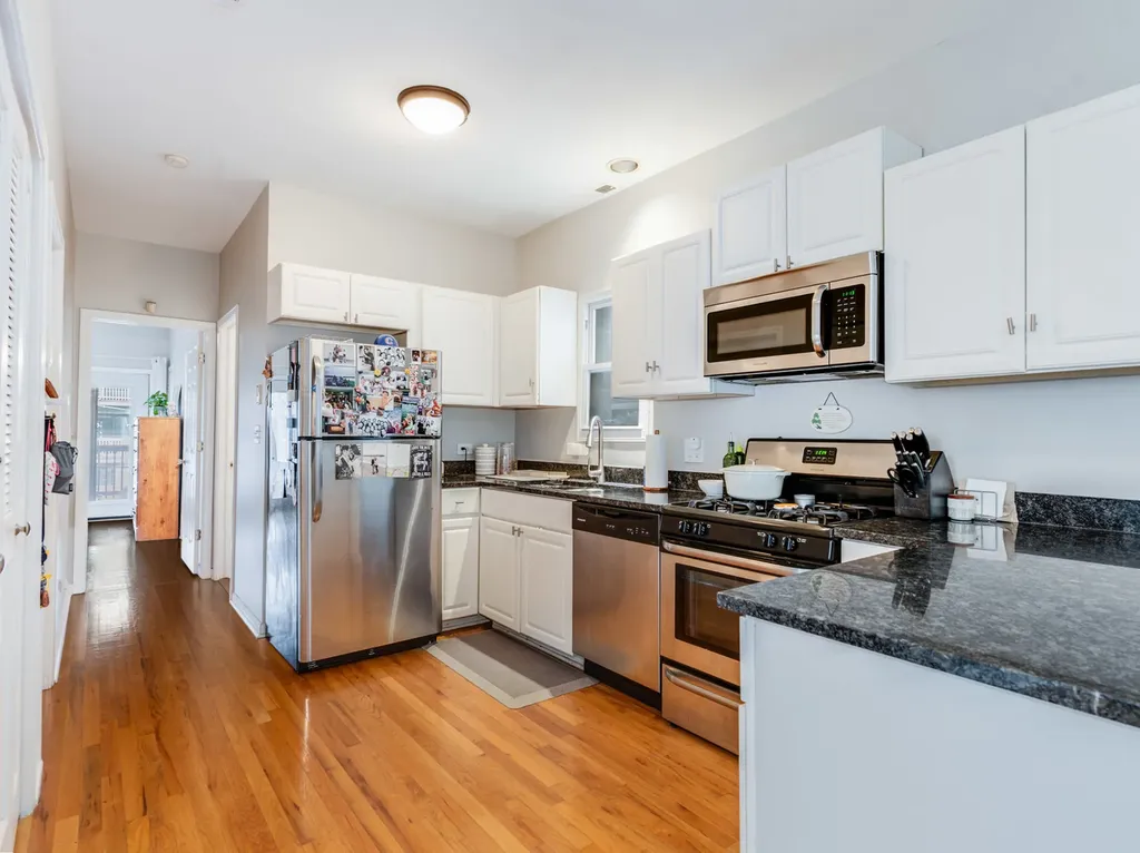 1628 North Bell Avenue Chicago IL 60647