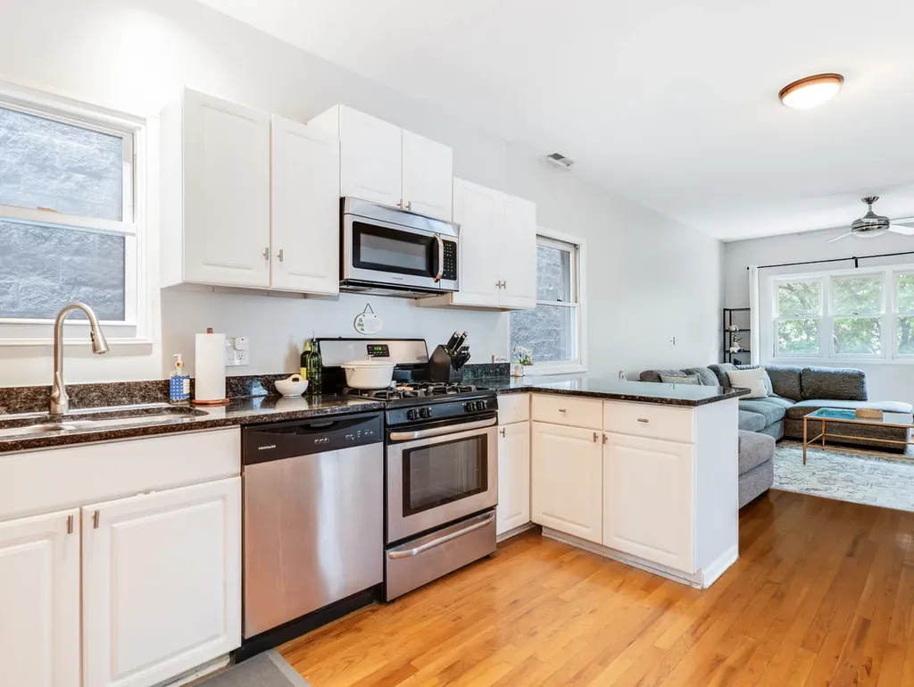 1628 North Bell Avenue Chicago IL 60647