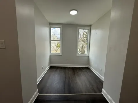 2533 South Drake Avenue Chicago IL 60623