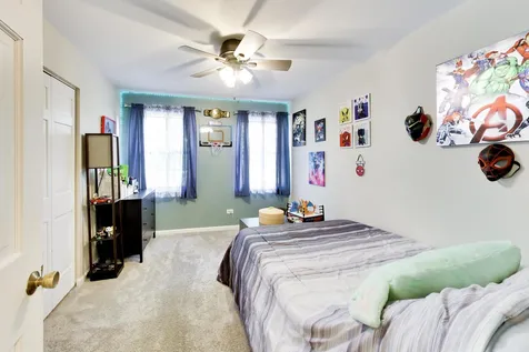 30 Oxford Court Algonquin IL 60102