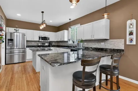 1597 W Hartsburg Lane North Aurora IL 60542