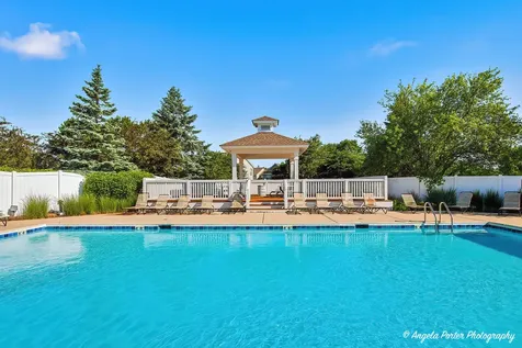 2886 Falling Waters Lane Lindenhurst IL 60046