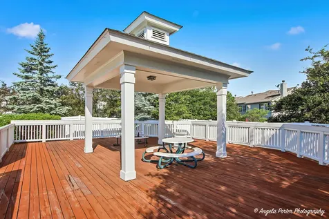 2886 Falling Waters Lane Lindenhurst IL 60046