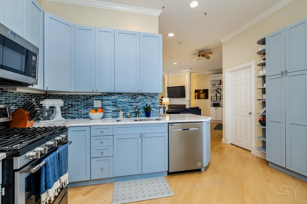 4359 North Campbell Avenue Chicago IL 60618