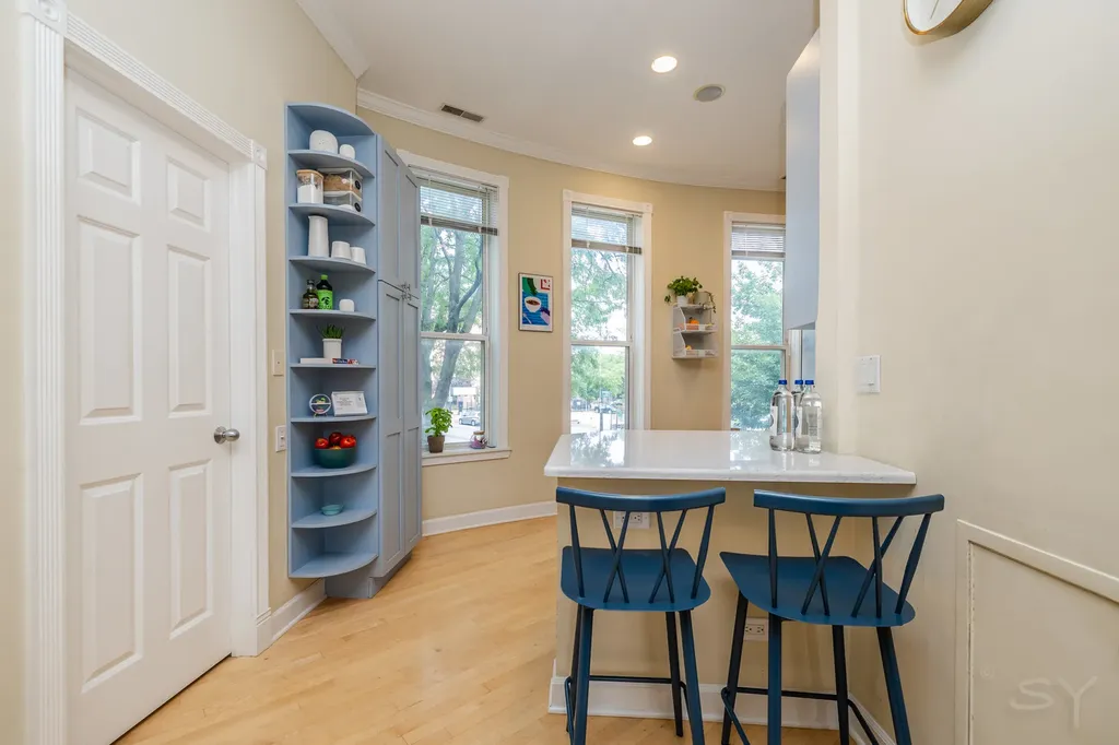 4359 North Campbell Avenue Chicago IL 60618