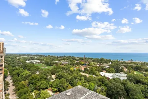 2000 North Lincoln Park West Chicago IL 60614