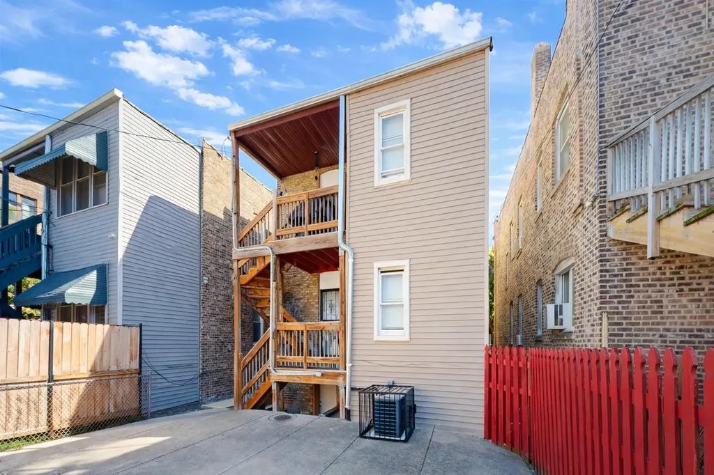 7920 South Langley Avenue Chicago IL 60619