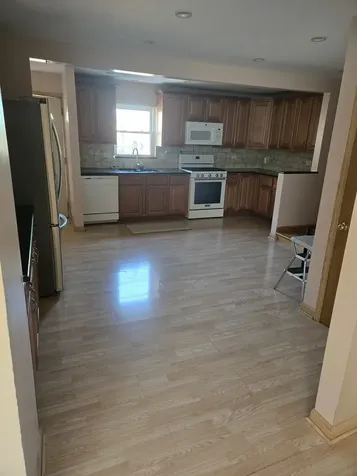 7139 West 74th Place Chicago IL 60638