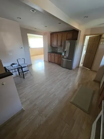 7139 West 74th Place Chicago IL 60638