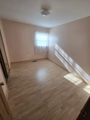 7139 West 74th Place Chicago IL 60638