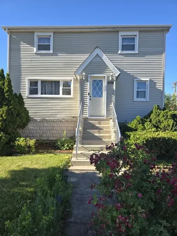 7139 West 74th Place Chicago IL 60638