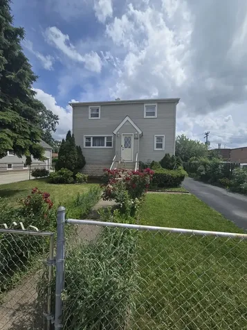 7139 West 74th Place Chicago IL 60638