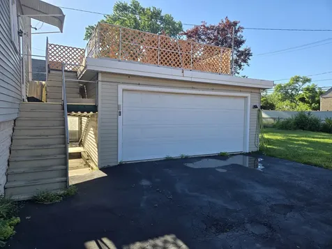 7139 West 74th Place Chicago IL 60638