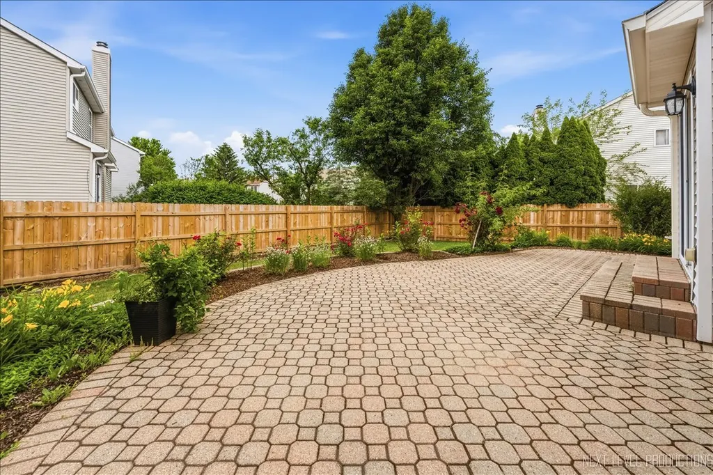2712 Stockton Road Naperville IL 60564