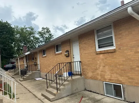 2717 Galilee Avenue Zion IL 60099