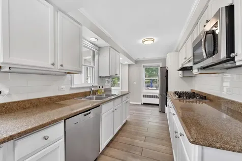 547 Melrose Avenue Kenilworth IL 60043