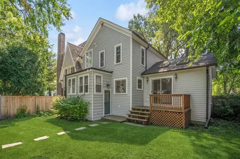 547 Melrose Avenue Kenilworth IL 60043