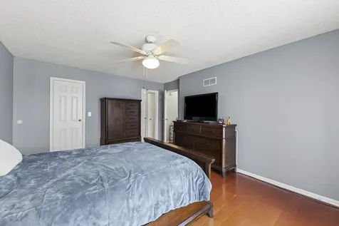 342 Redwing Drive Bolingbrook IL 60440