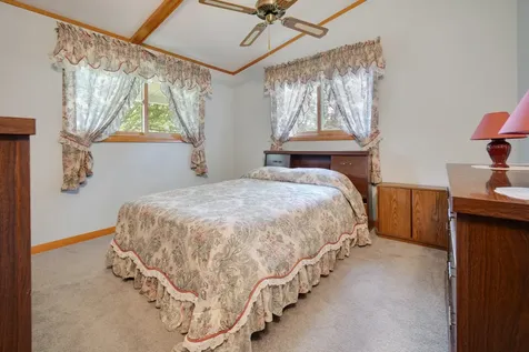 14413 Pleasant Valley Road Woodstock IL 60098