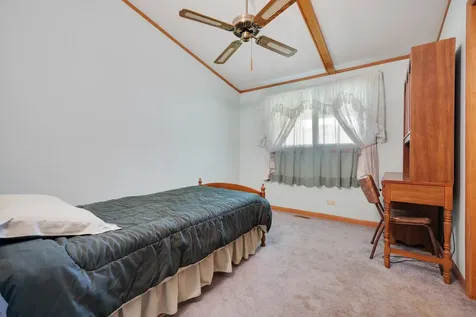 14413 Pleasant Valley Road Woodstock IL 60098
