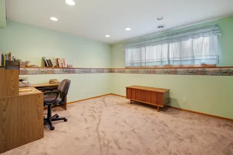 14413 Pleasant Valley Road Woodstock IL 60098