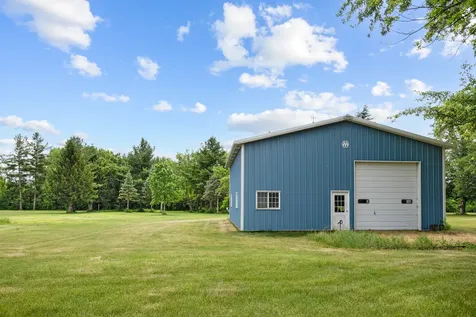 14413 Pleasant Valley Road Woodstock IL 60098