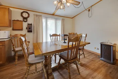 14413 Pleasant Valley Road Woodstock IL 60098