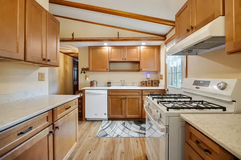 14413 Pleasant Valley Road Woodstock IL 60098