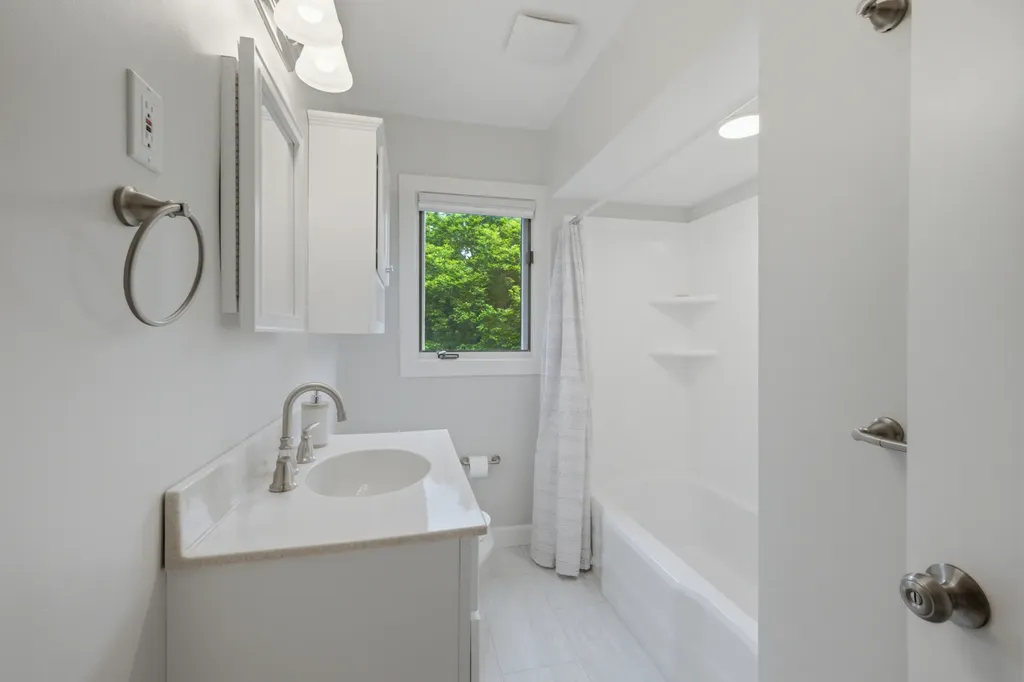 27W270 Sunnyside Avenue Winfield IL 60190