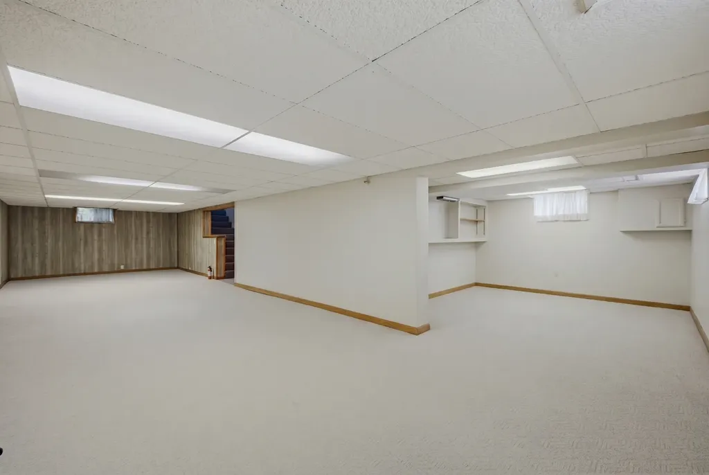 27W270 Sunnyside Avenue Winfield IL 60190