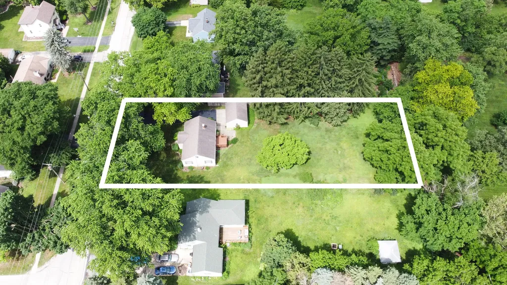 27W270 Sunnyside Avenue Winfield IL 60190