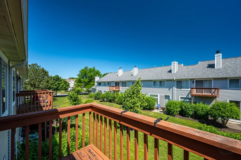 1136 East Cambria South Lane Lombard IL 60148
