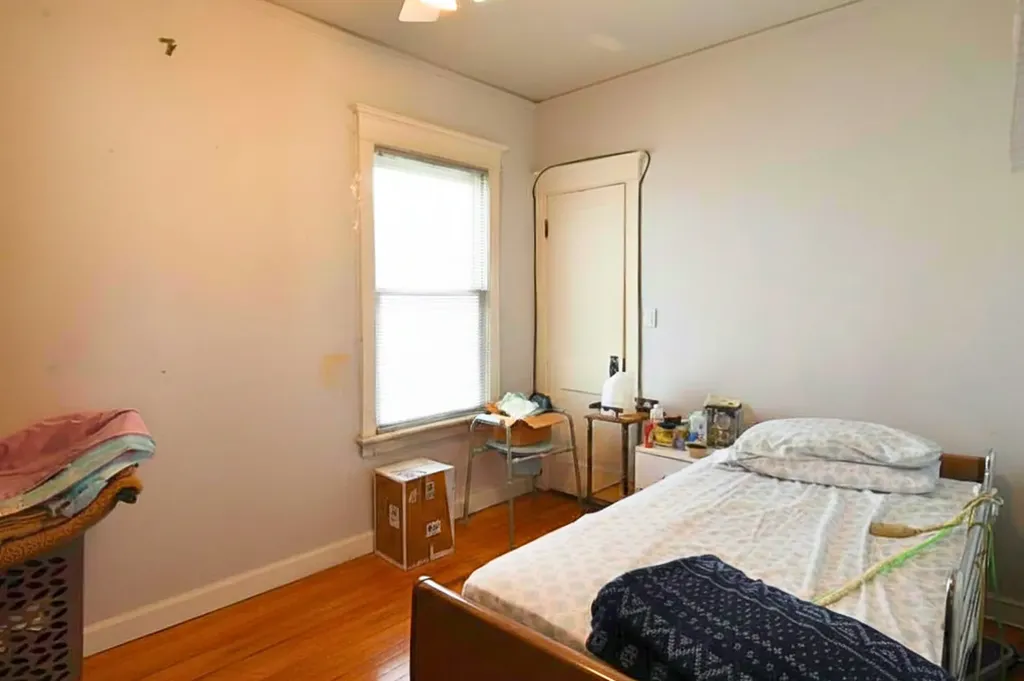 4945 West Waveland Avenue Chicago IL 60641