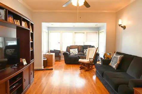 4945 West Waveland Avenue Chicago IL 60641