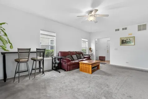 1933 Misty Ridge Lane Aurora IL 60503