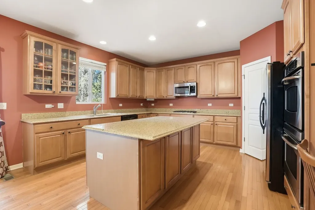 12312 Blue Iris Lane Plainfield IL 60585