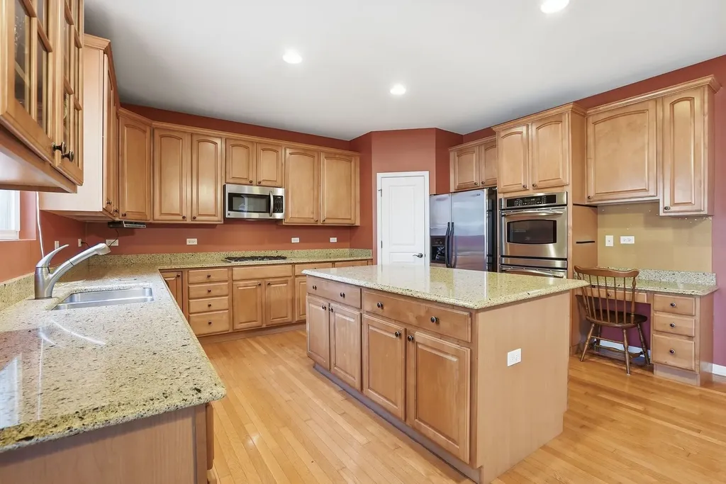 12312 Blue Iris Lane Plainfield IL 60585